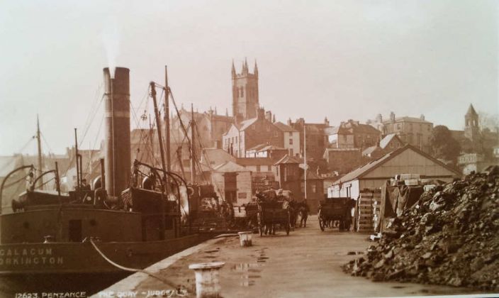 Unloading coal at Penzance, not a crane in sight (private collection) 